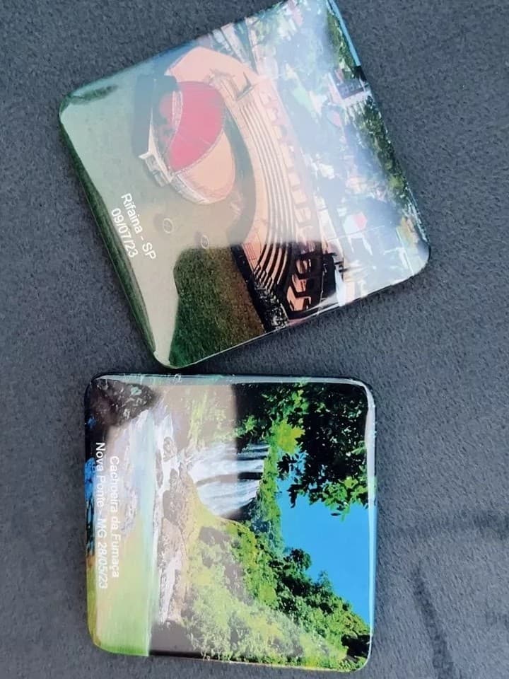 Cliente feliz com ímãs personalizados